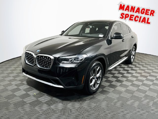 Used 2024 BMW X4 xDrive30i AWD/4WD image 4