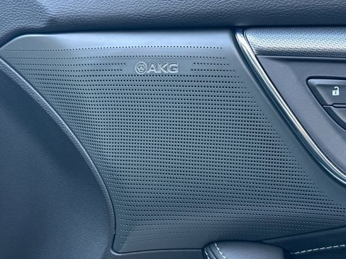 Used 2025 Cadillac CT5 Premium Luxury image 22