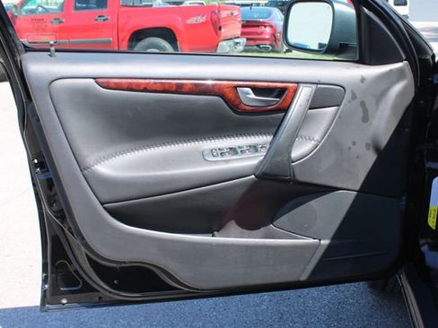 Used 2006 Volvo XC70 image 10