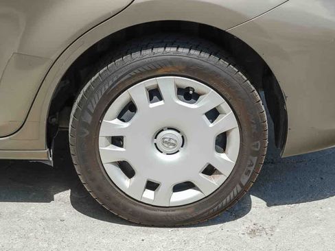 Used 2013 Scion xB FWD image 11