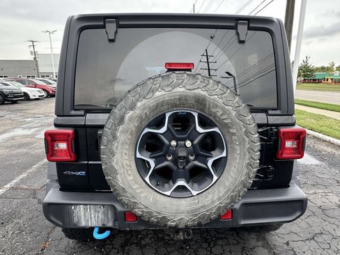 Used 2022 Jeep Wrangler Unlimited Rubicon 4xe AWD/4WD image 5