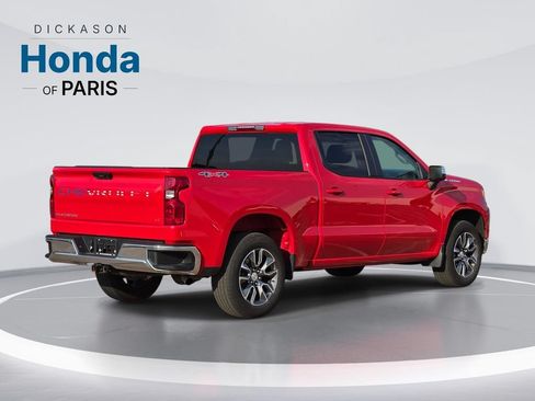 Used 2024 Chevrolet Silverado 1500 LT AWD/4WD image 7
