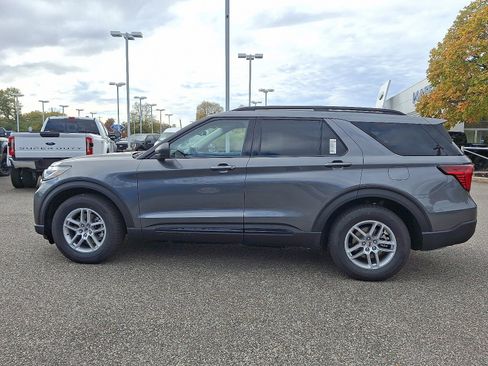 New 2026 Ford Explorer Active image 4