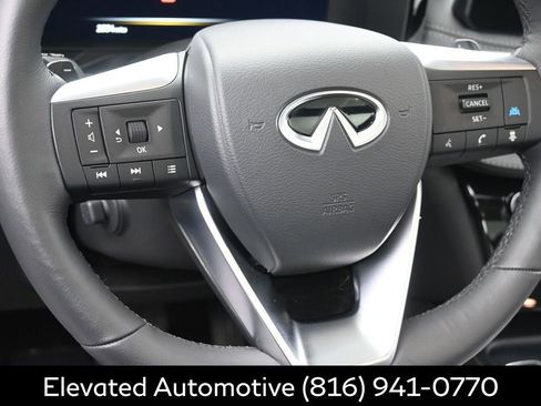 Certified 2026 INFINITI QX60 Luxe w/ Cargo Package AWD/4WD image 19