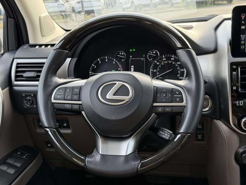 Used 2023 Lexus GX 460 Premium w/ Premium Plus Package AWD/4WD image 9