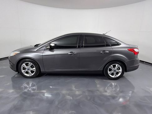Used 2014 Ford Focus SE FWD image 7