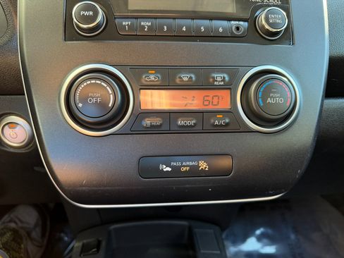 Used 2015 Nissan Leaf S w/ Charge Package image 37