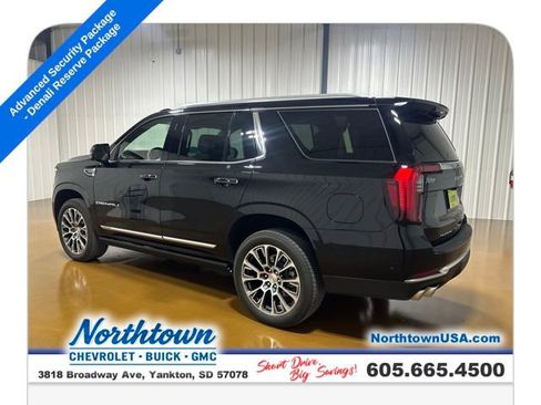 Used 2025 GMC Yukon Denali w/ Denali Reserve Package image 3