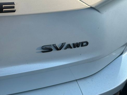 Used 2024 Nissan Rogue SV image 19