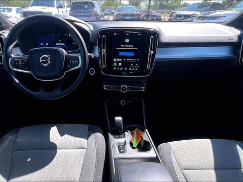 Used 2025 Volvo XC40 B5 Core AWD/4WD image 18