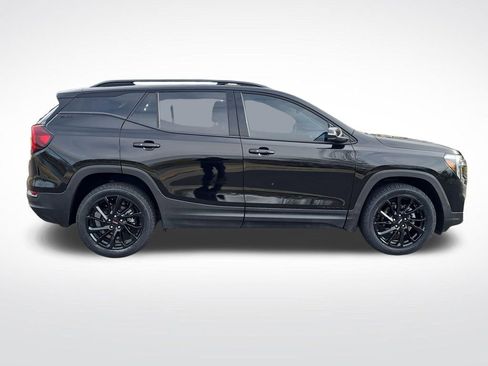 Used 2023 GMC Terrain SLT w/ Infotainment Package II AWD/4WD image 8