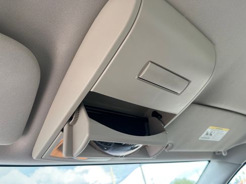 Used 2016 Dodge Grand Caravan American Value Package image 30