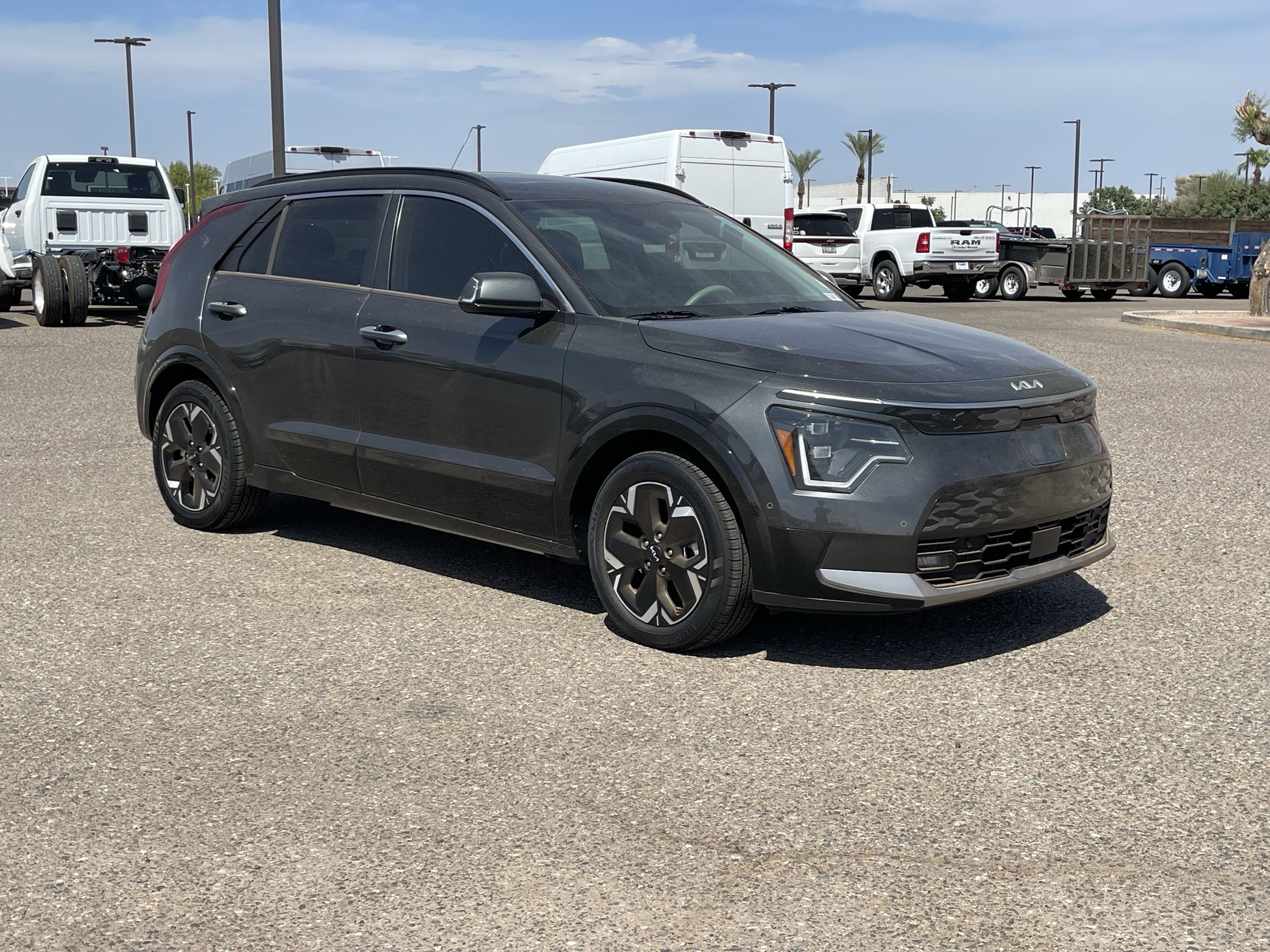 Certified 2023 Kia Niro Wave FWD image 7