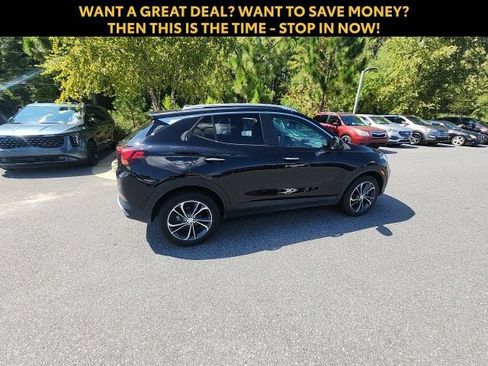 Used 2022 Buick Encore GX Select w/ Advanced Technology Package FWD image 10