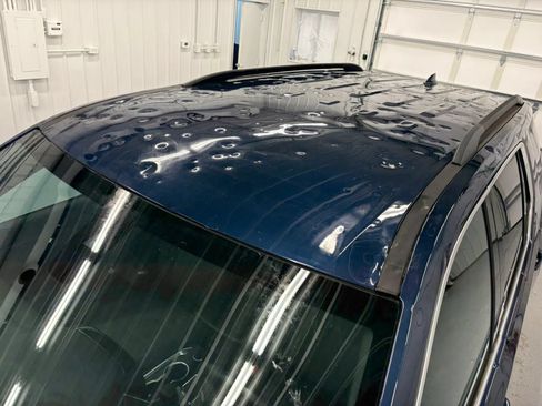 Used 2022 Chevrolet Traverse LT FWD image 31