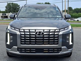 Used 2023 Hyundai Palisade Calligraphy w/ Winter Package AWD/4WD video 2