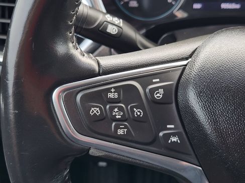 Used 2020 Chevrolet Equinox Premier FWD image 29