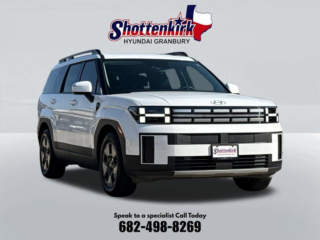 Used 2025 Hyundai Santa Fe SEL FWD image 3