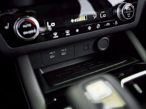 New 2026 Mitsubishi Outlander SE FWD image 50
