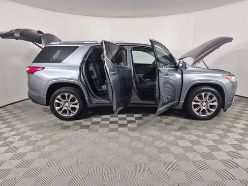 Used 2018 Chevrolet Traverse Premier AWD/4WD image 9