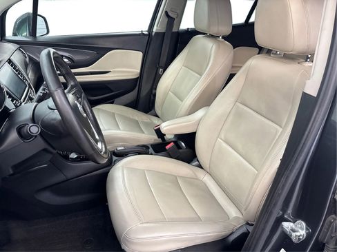 Used 2017 Buick Encore Essence image 13