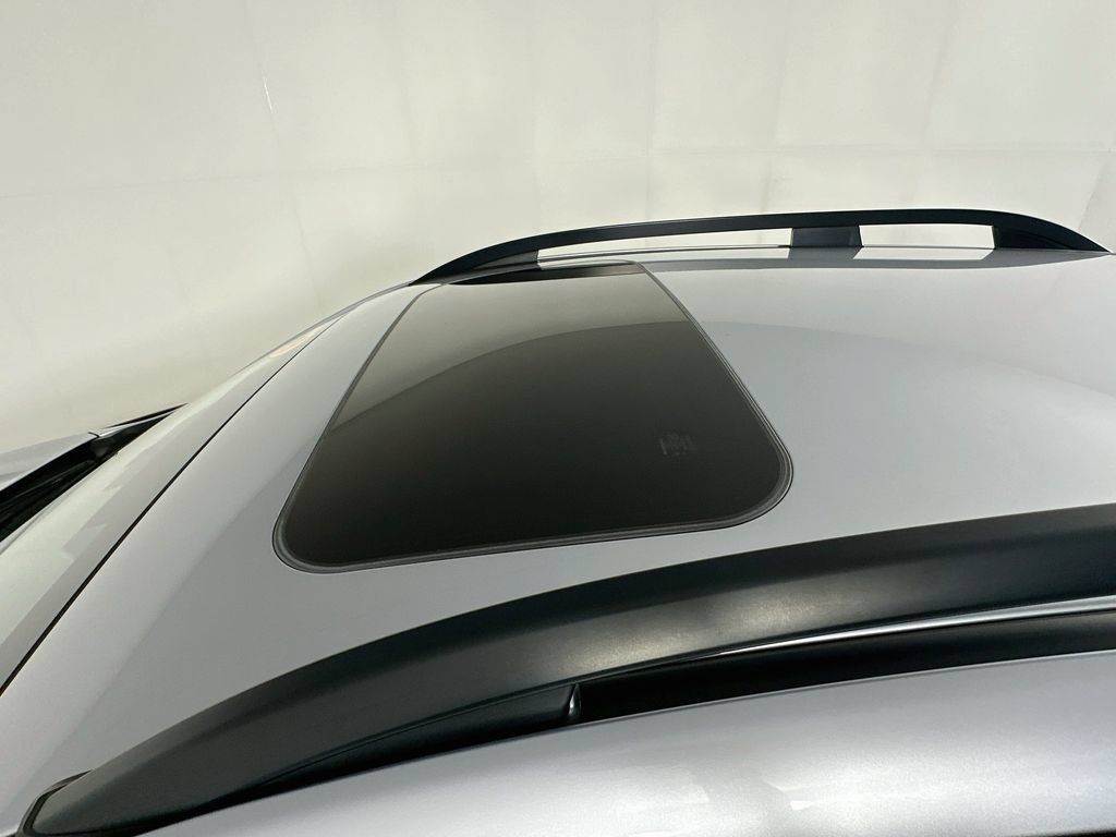 Used 2019 Subaru Crosstrek 2.0i Limited w/ Moonroof Package w/Navigation AWD/4WD image 30