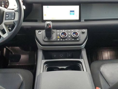 Used 2020 Land Rover Defender 110 SE AWD/4WD image 14