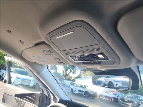 New 2026 Lincoln Nautilus Premier image 29