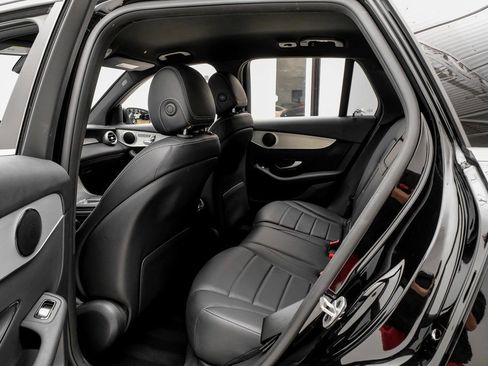 Used 2022 Mercedes-Benz GLC 300 image 34