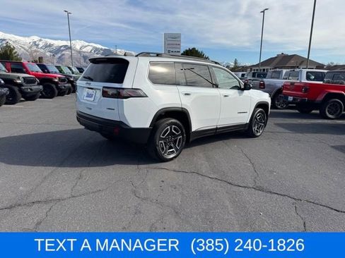 New 2026 Jeep Cherokee Laredo image 4