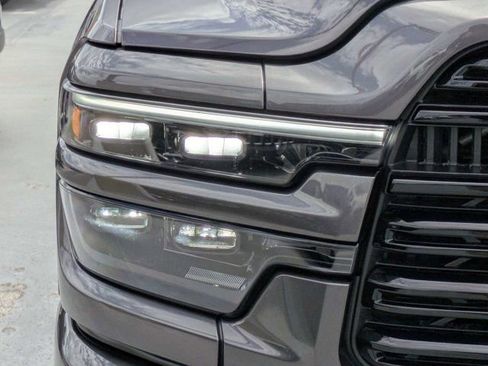 Used 2025 RAM 2500 Laramie AWD/4WD image 9