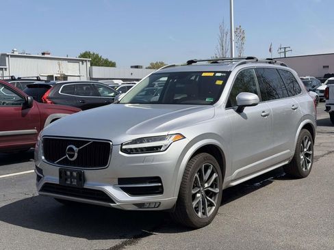 Used 2016 Volvo XC90 T6 Momentum w/ Momentum Plus Package image 4