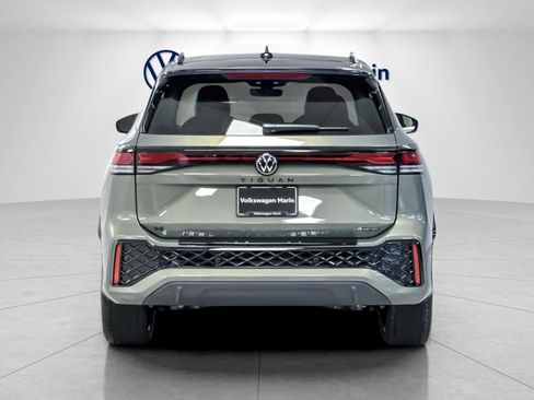 New 2026 Volkswagen Tiguan SE R-Line AWD/4WD image 4