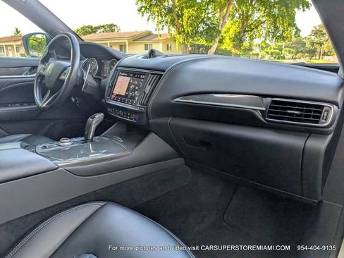 Used 2021 Maserati Levante AWD/4WD image 71
