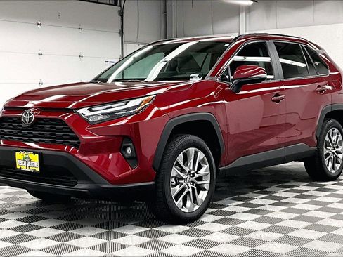 Used 2024 Toyota RAV4 XLE Premium w/ Weather Package AWD/4WD image 12