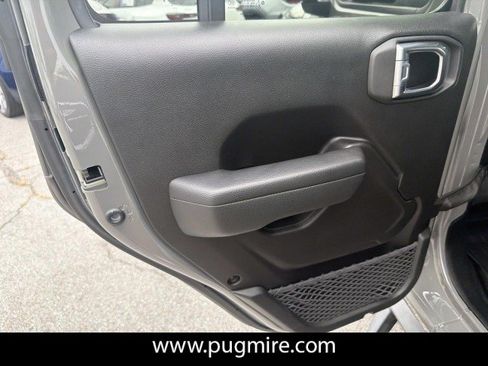 Used 2021 Jeep Wrangler Unlimited Sport AWD/4WD image 20