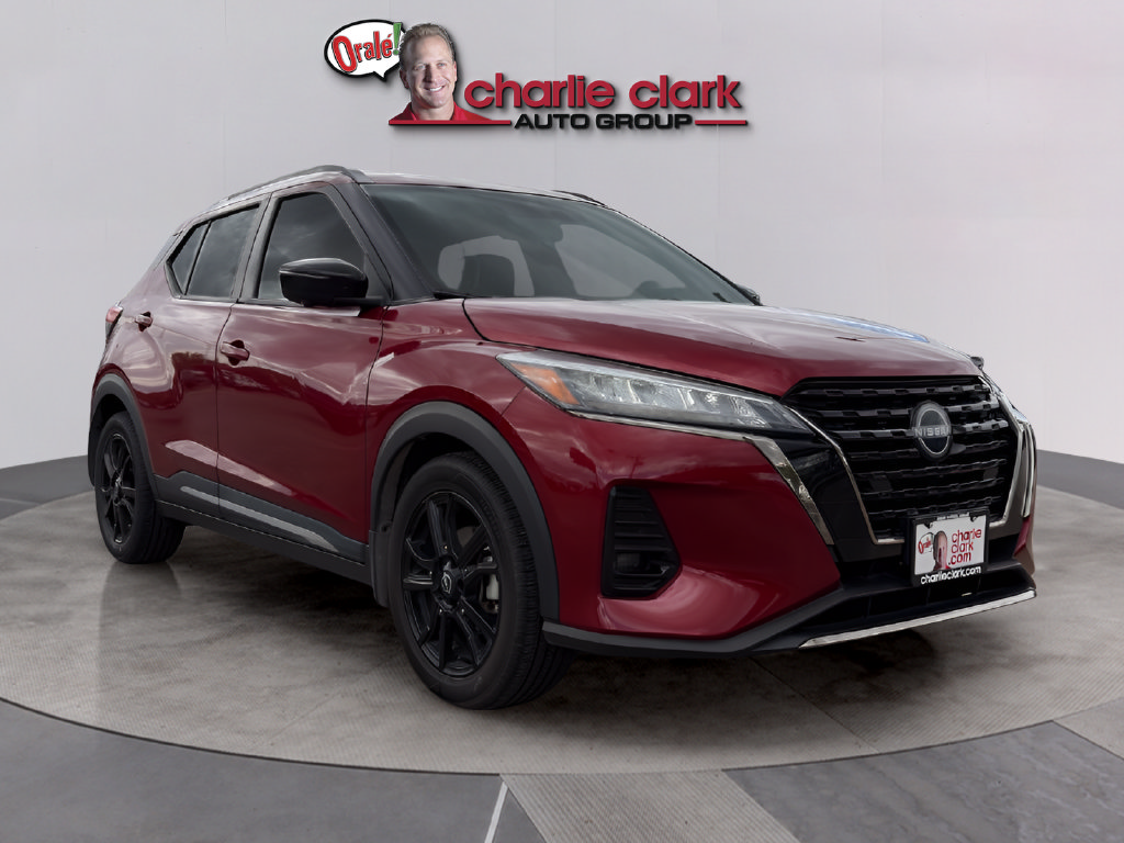 Certified 2024 Nissan Kicks SR w/ SR Premium Package FWD image 7