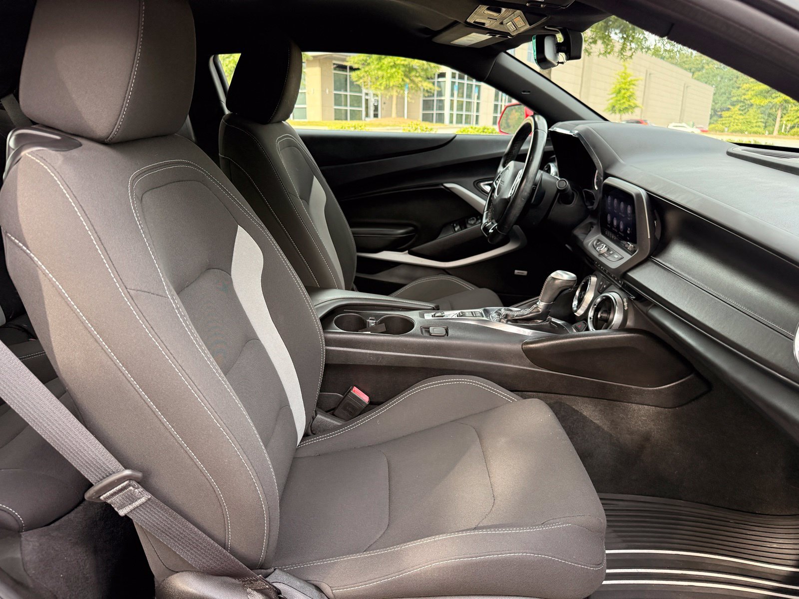 Used 2020 Chevrolet Camaro LT w/ Technology Package RWD image 35