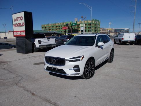 Used 2023 Volvo XC60 B5 Plus AWD/4WD image 1