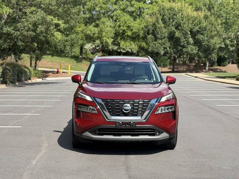 Used 2021 Nissan Rogue SV w/ Premium Package FWD image 25