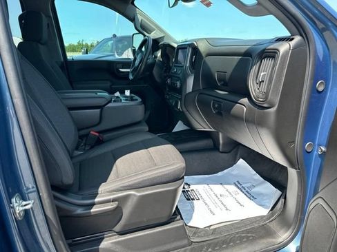 Used 2026 Chevrolet Silverado 2500 Custom w/ Custom Convenience Package AWD/4WD image 9