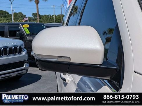 Used 2018 Ford Expedition Limited w/ Equipment Group 301A RWD image 10
