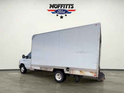 Used 2015 Ford E-350 and Econoline 350 Super Duty image 3