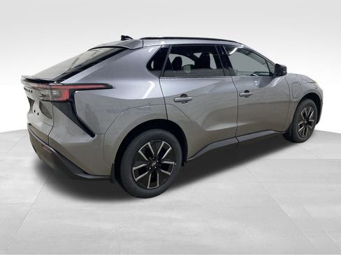 New 2026 Subaru Solterra Premium image 4