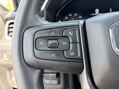 Used 2024 GMC Yukon Denali Ultimate AWD/4WD image 21