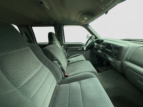 Used 2002 Ford F350 XLT AWD/4WD image 10
