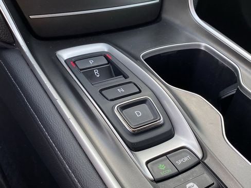 Used 2022 Honda Accord Touring image 18