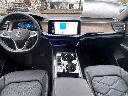 New 2026 Volkswagen Atlas SE image 15