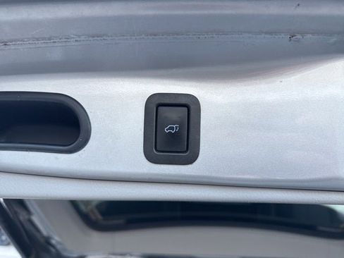 Used 2015 Toyota Highlander XLE image 15