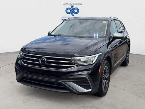 Used 2024 Volkswagen Tiguan Wolfsburg Edition FWD image 2